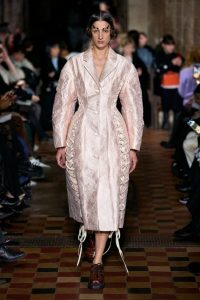 simone rocha fall 2024 dusty pink 1 683x1024